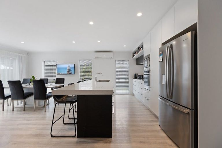 Photo of property in 10 Piata Street, Papamoa Beach, Papamoa, 3118