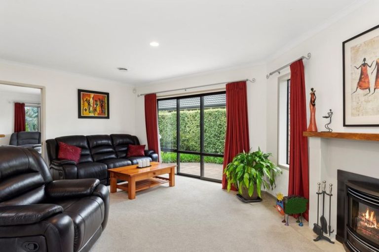 Photo of property in 23 Saint Heliers Place, Papamoa Beach, Papamoa, 3118