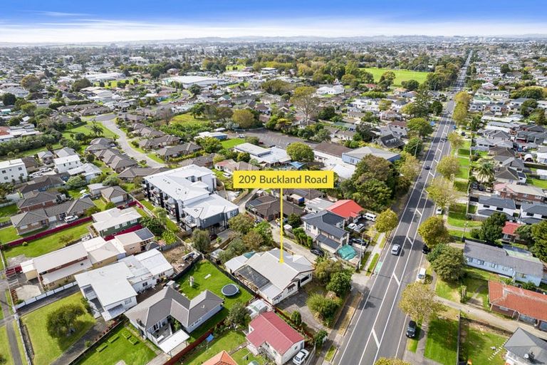 Photo of property in 209 Buckland Road, Mangere East, Auckland, 2024