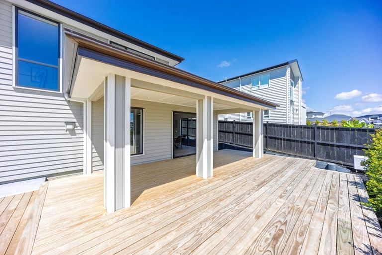 Photo of property in 15 Dulcie Way, Orewa, 0931