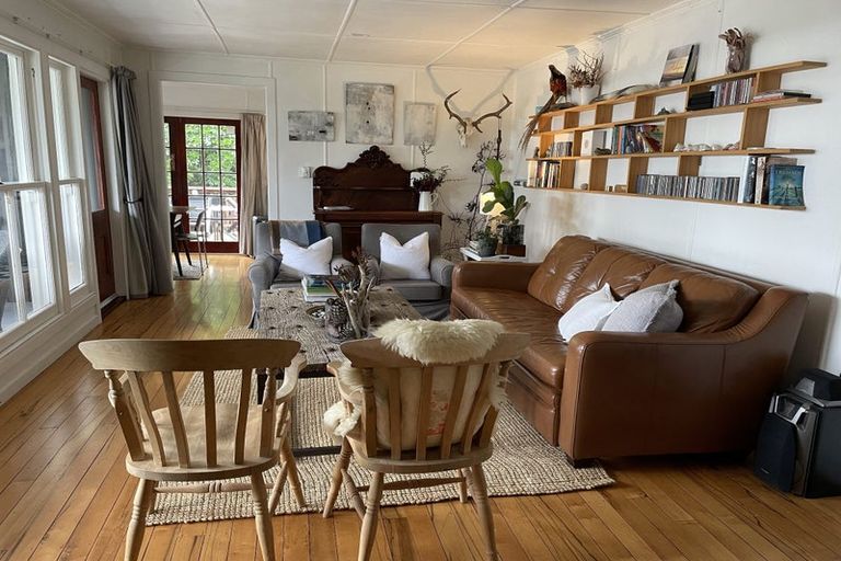 Photo of property in 30 Taupo View Road, Taupo, 3330