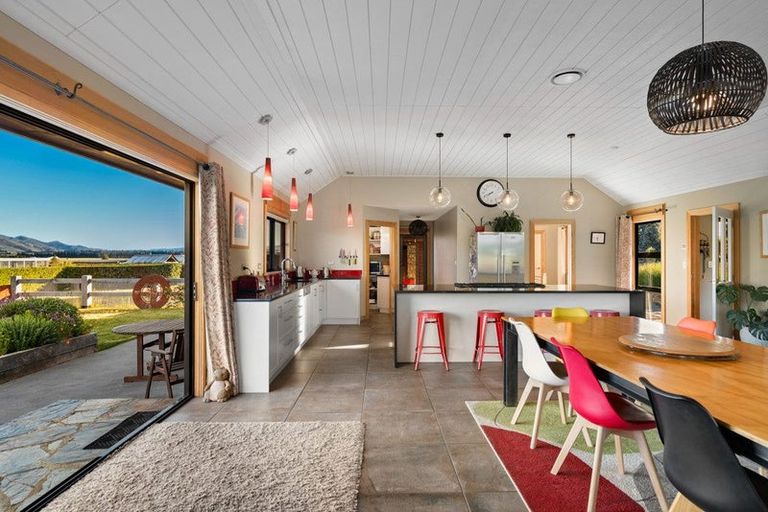 Photo of property in 22 Grayburn Lane, Albert Town, Wanaka, 9382