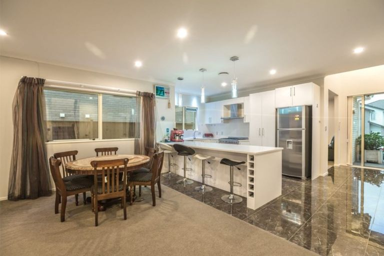 Photo of property in 42 Arranmore Drive, Flat Bush, Auckland, 2019
