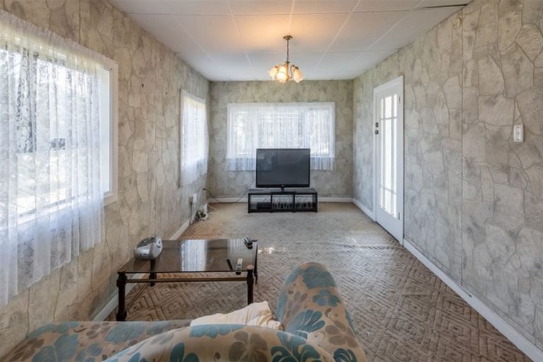 Photo of property in 43 Hutton Street, Otahuhu, Auckland, 1062