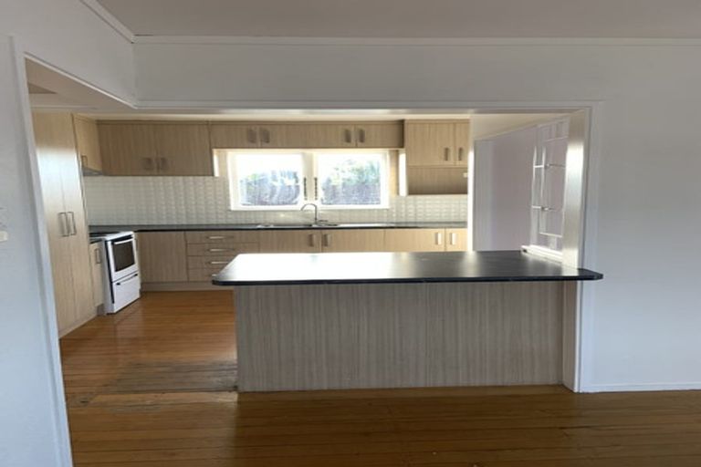 Photo of property in 140 Wyllie Road, Papatoetoe, Auckland, 2025