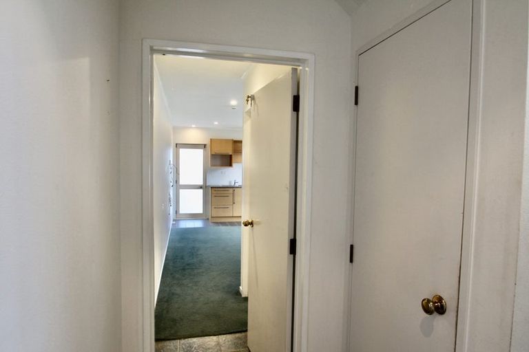 Photo of property in 78 Goodwood Drive, Goodwood Heights, Auckland, 2105