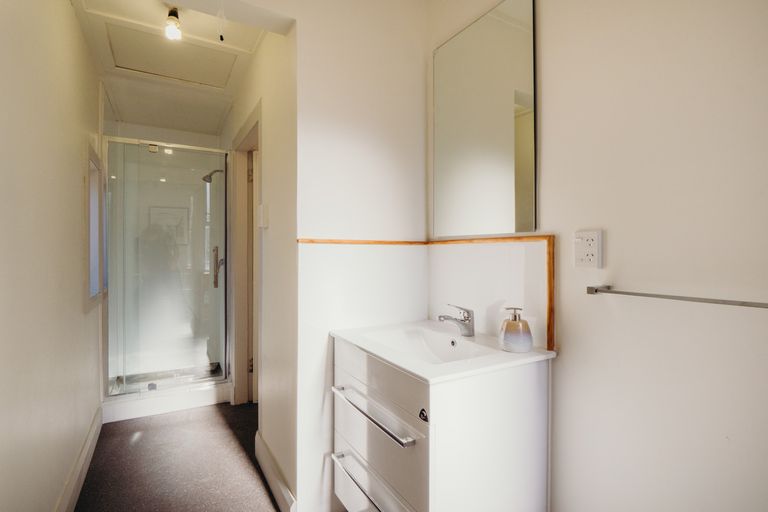 Photo of property in 142 South Road, Caversham, Dunedin, 9012