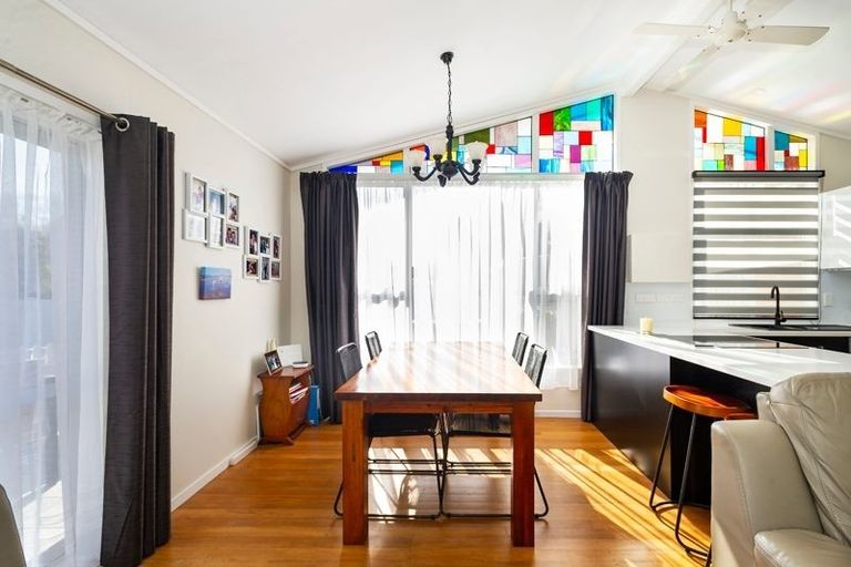 Photo of property in 2 York Place, Matamata, 3400