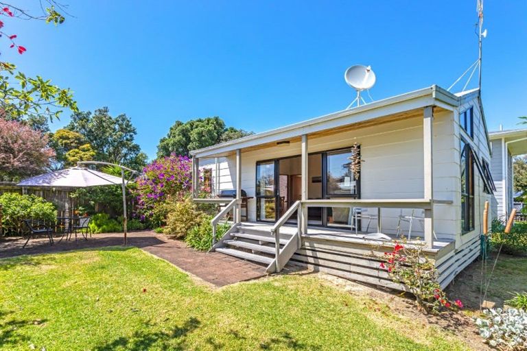Photo of property in 117 Rangi Avenue, Whangamata, 3620