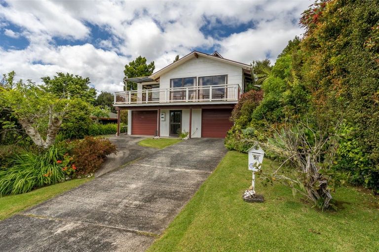 Photo of property in 96 Te Haumi Drive, Paihia, 0200