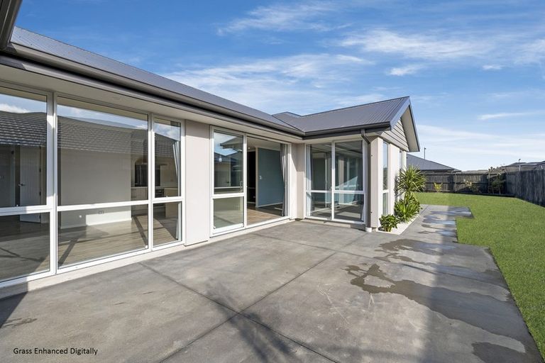 Photo of property in 4 Andesite Drive, Rolleston, 7614