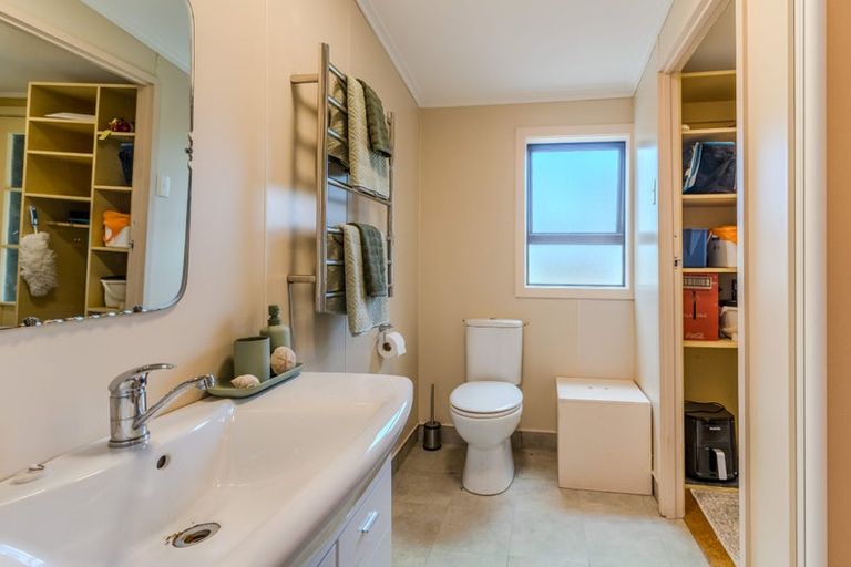 Photo of property in 940 Harington Point Road, Harington Point, Dunedin, 9077