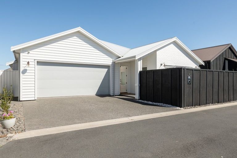 Photo of property in 6 Pebble Beach Way, Papamoa Beach, Papamoa, 3118