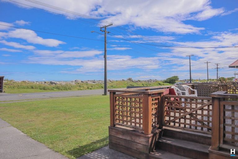 Photo of property in 98 Domett Esplanade, Cobden, Greymouth, 7802