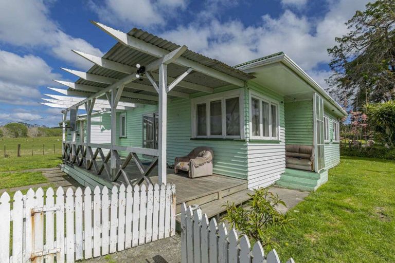 Photo of property in 219 Forestry Road, Waitoki, Kaukapakapa, 0871
