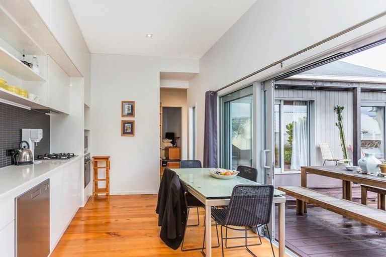 Photo of property in 95 Majoribanks Street, Mount Victoria, Wellington, 6011