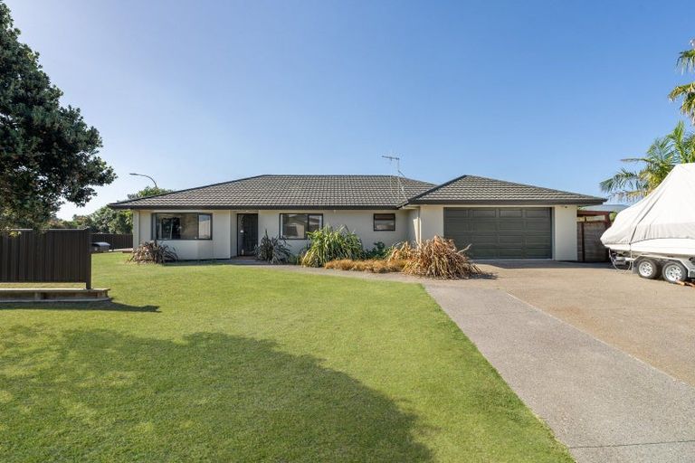 Photo of property in 1 Marchignal Street, Coastlands, Whakatane, 3120