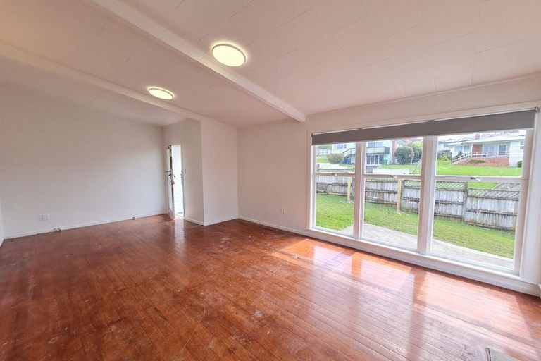 Photo of property in 1/135 Nile Road, Milford, Auckland, 0620