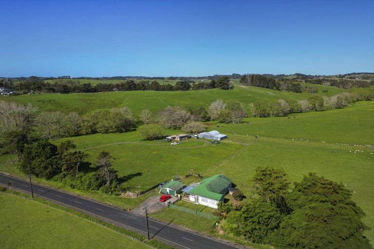 Photo of property in 219 Forestry Road, Waitoki, Kaukapakapa, 0871