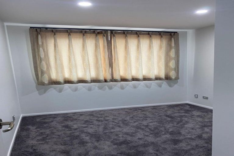 Photo of property in 208 Wainui Road, Silverdale, 0932