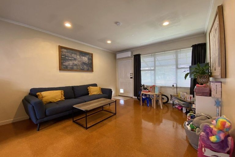 Photo of property in 1 Derwent Street, Morningside, Auckland, 1022