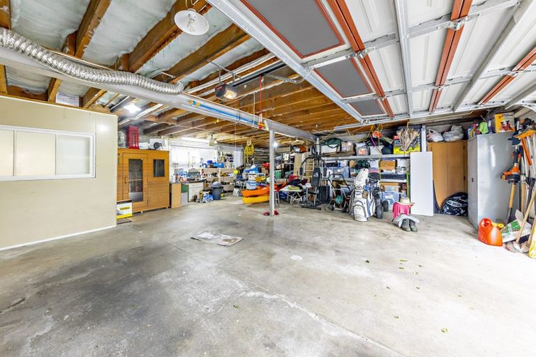 Photo of property in 19 Greers Road, Weymouth, Auckland, 2103