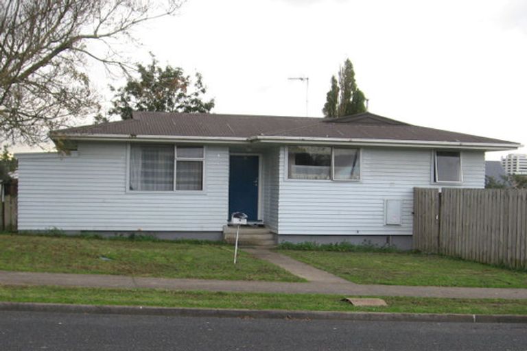 Photo of property in 4 Celadon Place, Wiri, Auckland, 2104