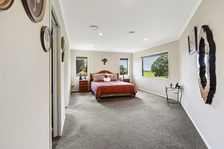 Photo of property in 869 Carrington Road, Hurworth, New Plymouth, 4371