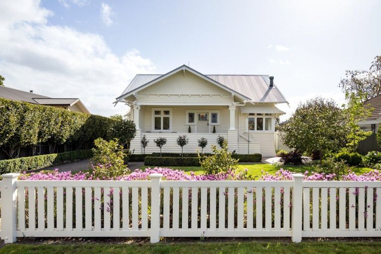 Photo of property in 6 Grosvenor Street, Cambridge, 3434