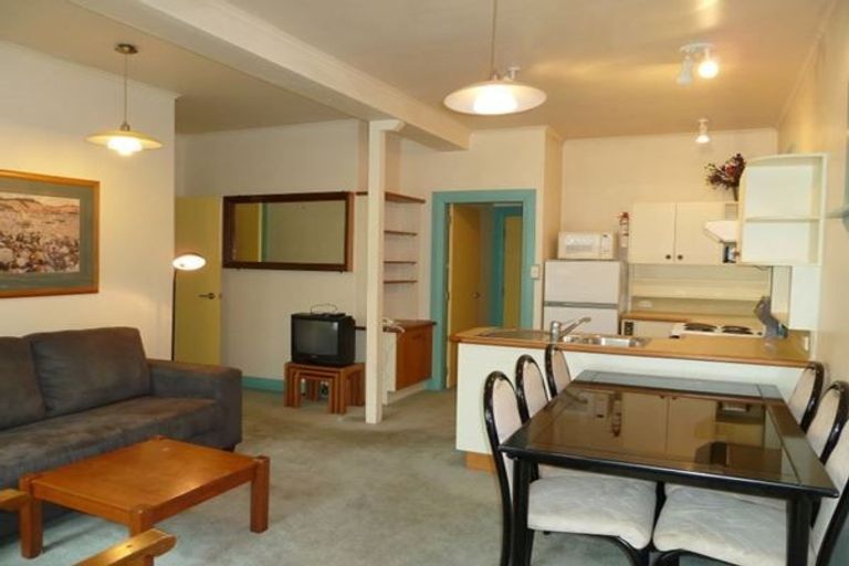 Photo of property in 103 Salamanca Road, Wellington Central, Wellington, 6011