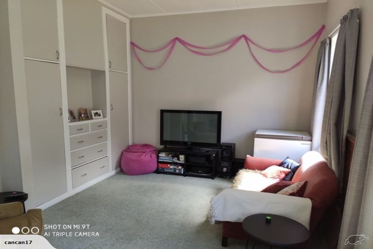 Photo of property in 50 Te Wharepouri Street, Berhampore, Wellington, 6023