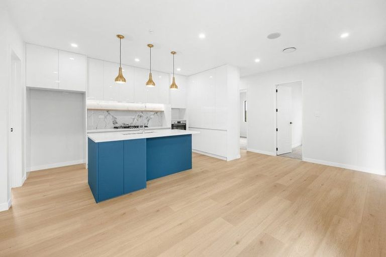 Photo of property in 12 Piko Road, Opaheke, 2113