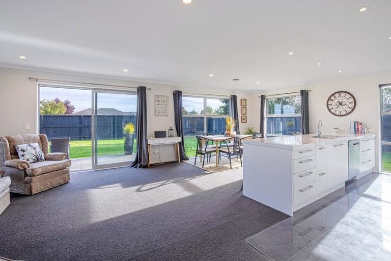 Photo of property in 70 Tiny Hill Drive, Rolleston, 7614