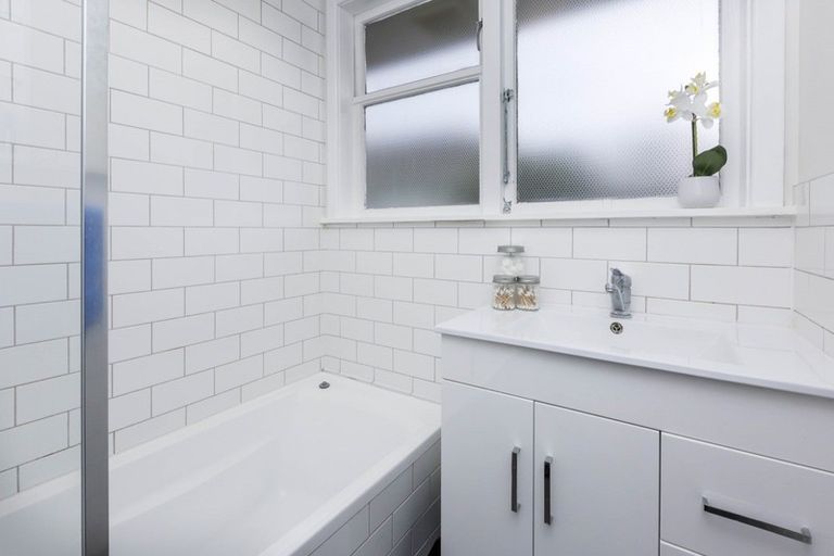 Photo of property in 16a Maher Street, Elderslea, Upper Hutt, 5018