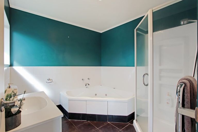 Photo of property in 14 Shirley Street, Mangakakahi, Rotorua, 3015