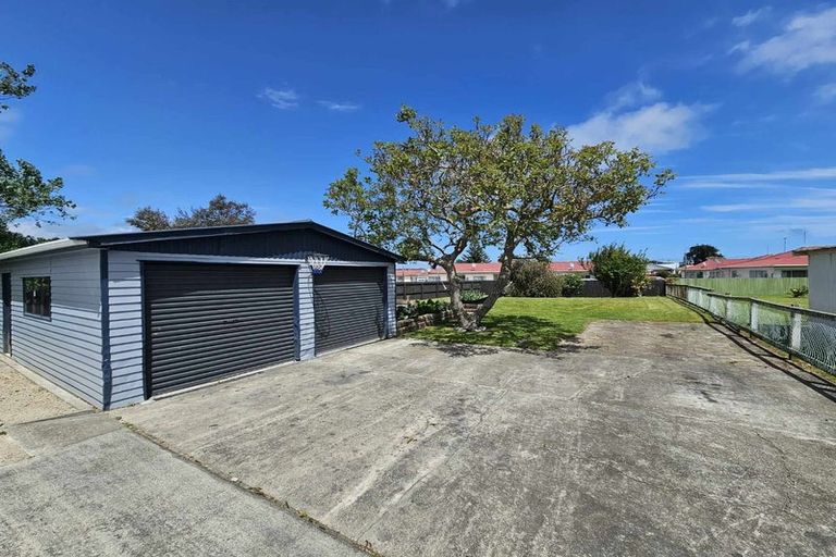 Photo of property in 15 Rata Street, Gonville, Whanganui, 4501