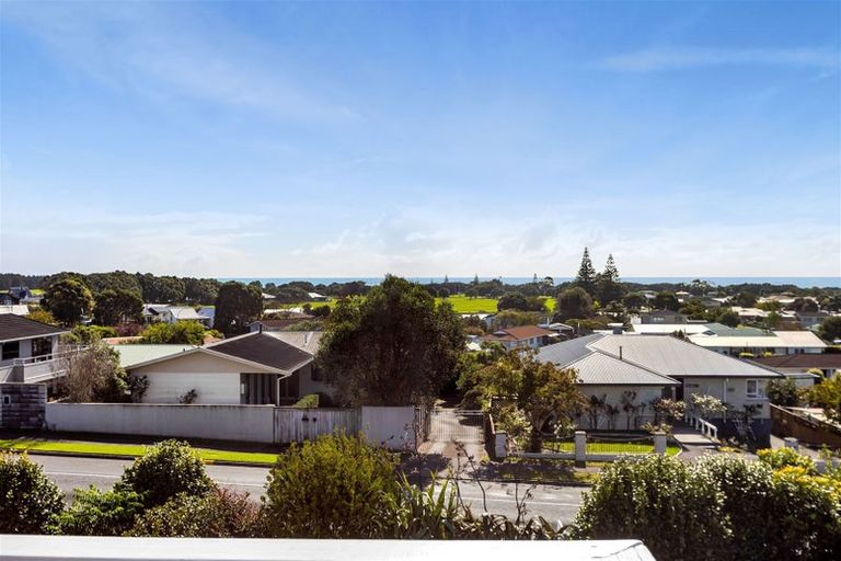 Photo of property in 142 Parklands Avenue, Bell Block, New Plymouth, 4312