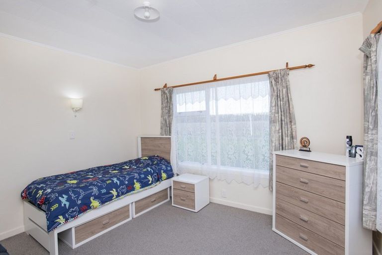 Photo of property in 140 Seddon Street, Patutahi, Gisborne, 4072