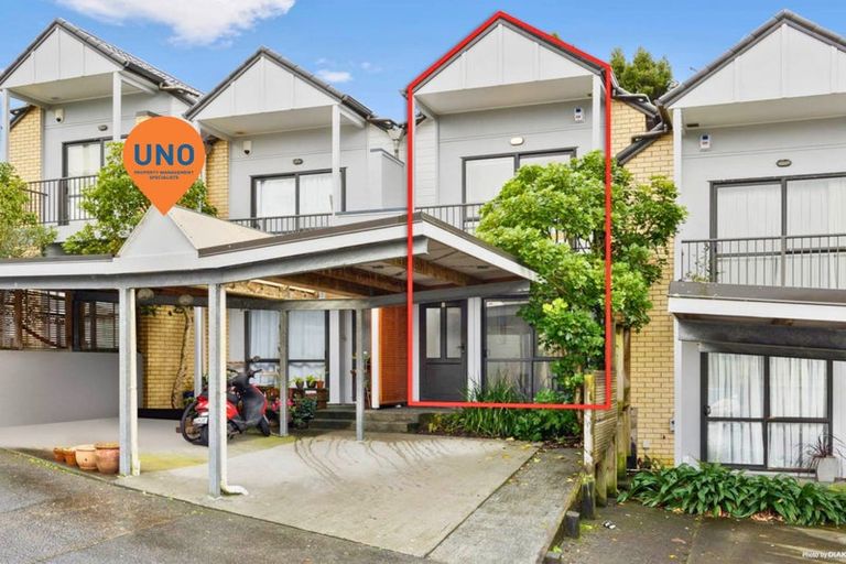 Photo of property in 3/94 Glengarry Road, Glen Eden, Auckland, 0602