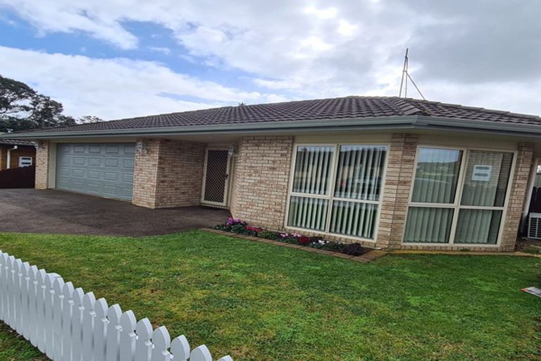 Photo of property in 13 Albert Street, Pukekohe, 2120