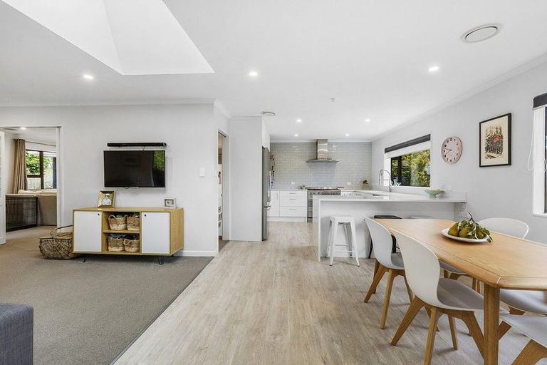 Photo of property in 11 Eclipse Lane, Whitby, Porirua, 5024