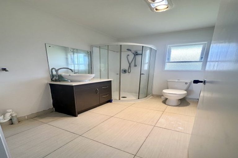 Photo of property in 86 Marlborough Avenue, Glenfield, Auckland, 0629