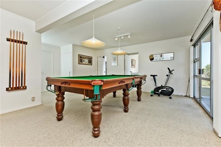 Photo of property in 68a Gulf View Road, Murrays Bay, Auckland, 0630