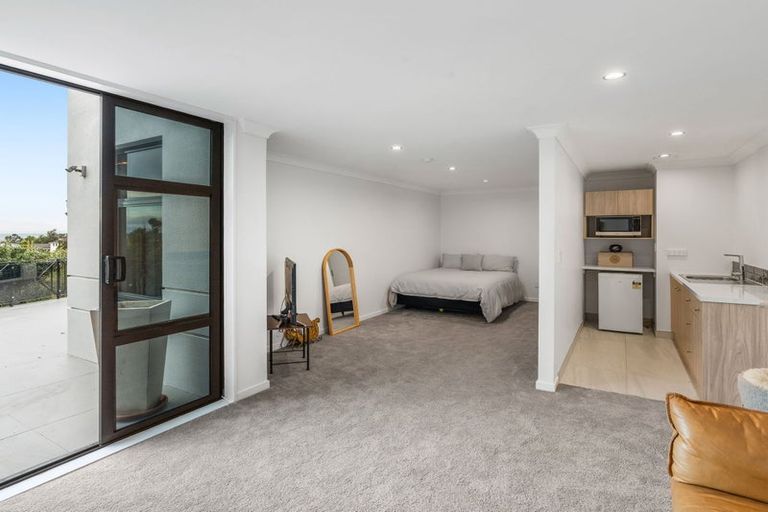 Photo of property in 35 Major Aitken Drive, Huntsbury, Christchurch, 8022