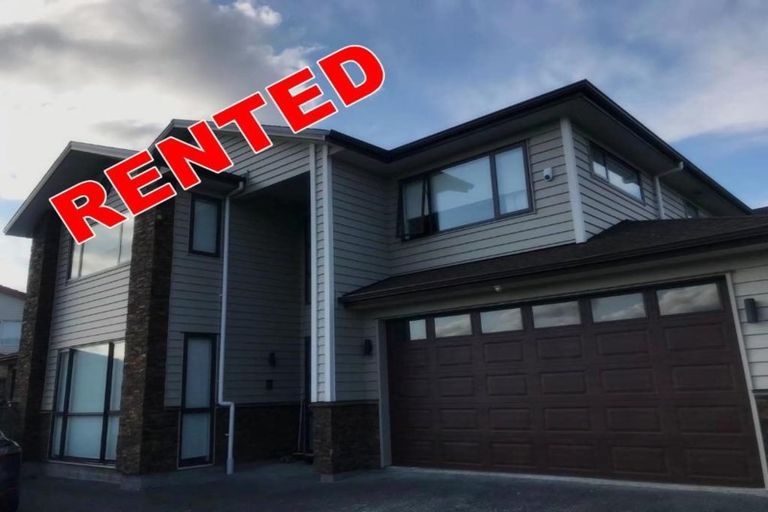 Photo of property in 45 Huntington Park Drive, Greenhithe, Auckland, 0632