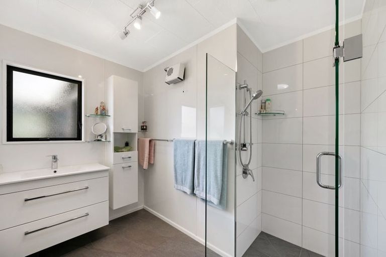 Photo of property in 1/38 Douglas Mclean Avenue, Marewa, Napier, 4110