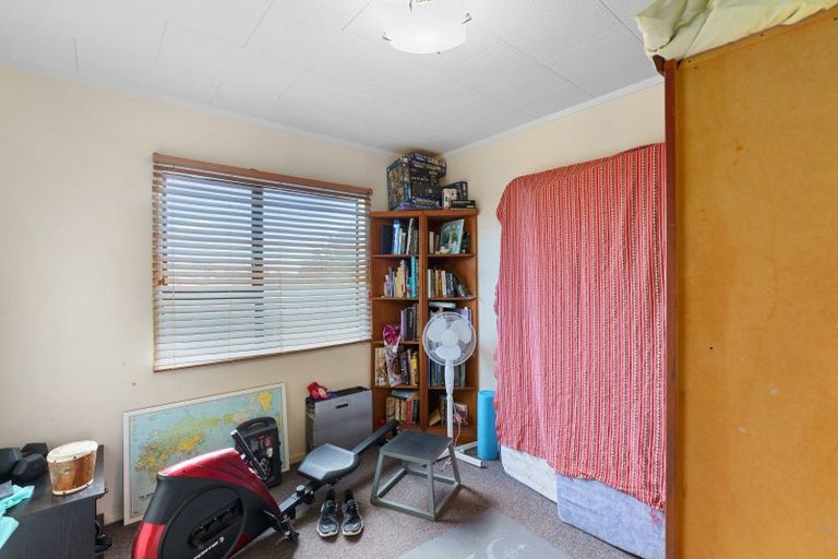 Photo of property in 17 Kitchener Street, Te Horo Beach, Otaki, 5581