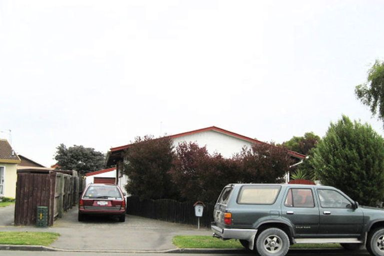 Photo of property in 4 Hersham Place, Bromley, Christchurch, 8062