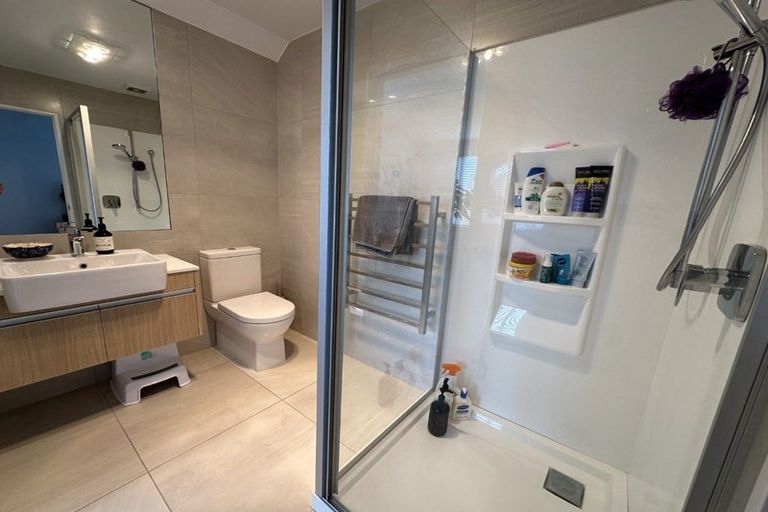 Photo of property in 19 Kukuwai Avenue, Red Beach, 0932