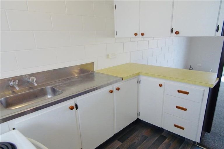 Photo of property in 82 Hine Street, New Plymouth, 4310